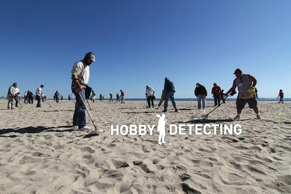 Beach coin hunting