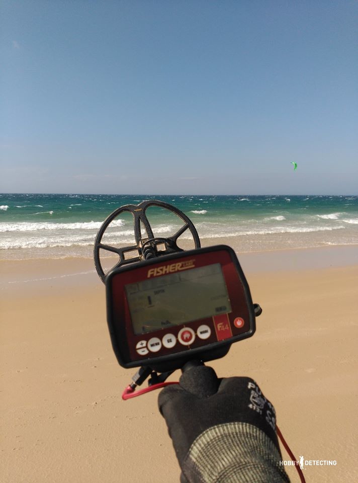 https://hobby-detecting.com/what-can-be-found-on-a-european-beach-with-a-detector-fisher-f44-with-the-nel-tornado/