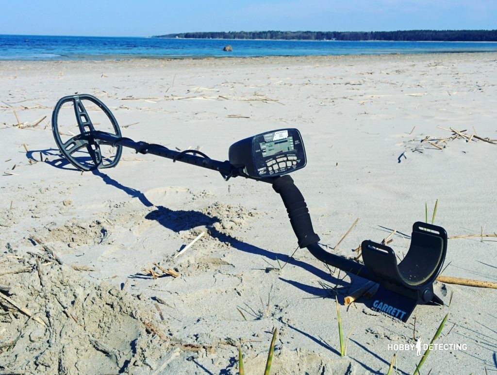 Which metal detector to choose in 2017? (The best Metal Detectors) Garrett AT PRO review