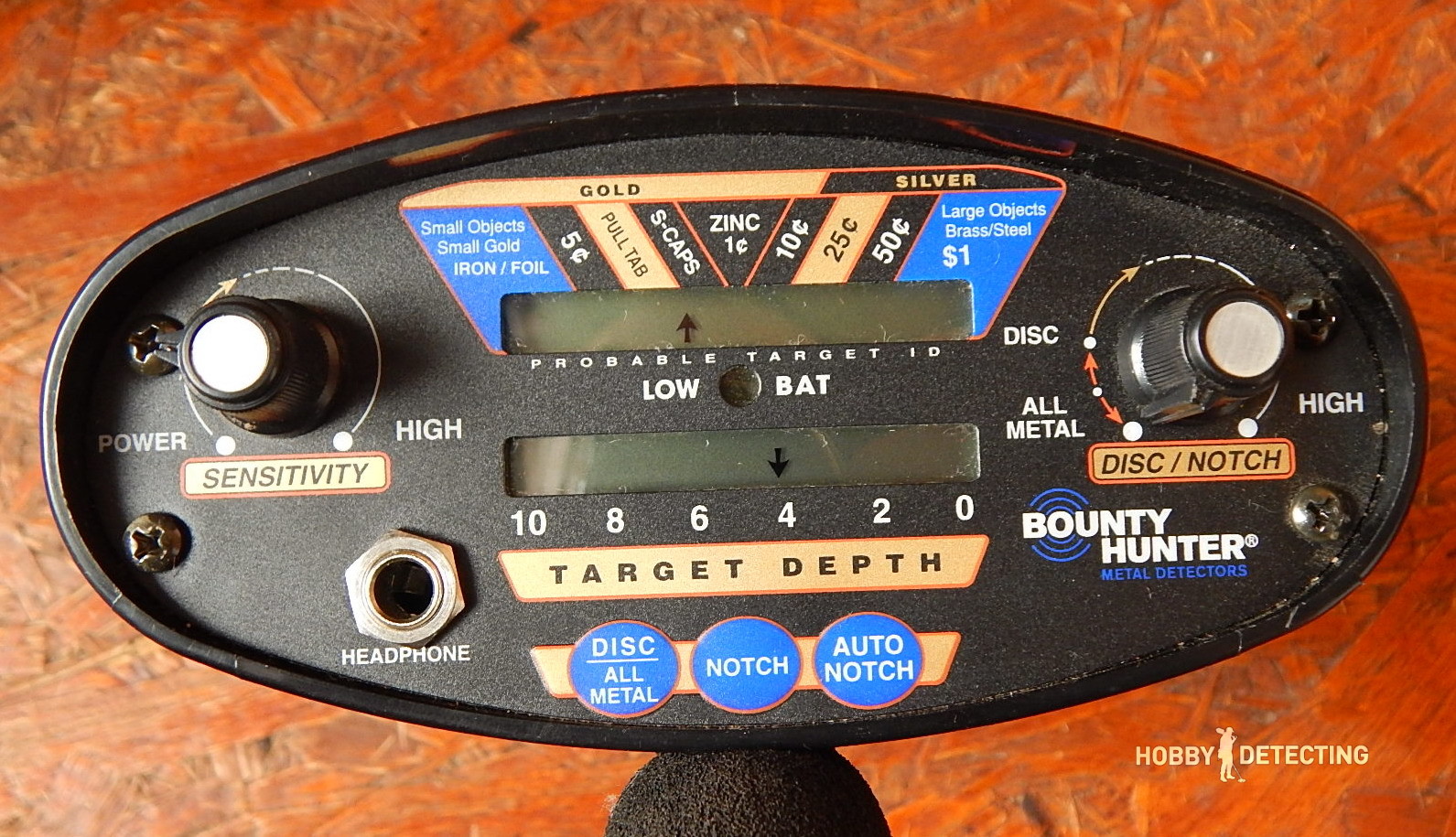 Bounty Hunter Pioneer Metal Detector P202 